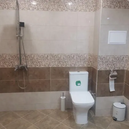Lovely 1 Bedroom With Free Parking *